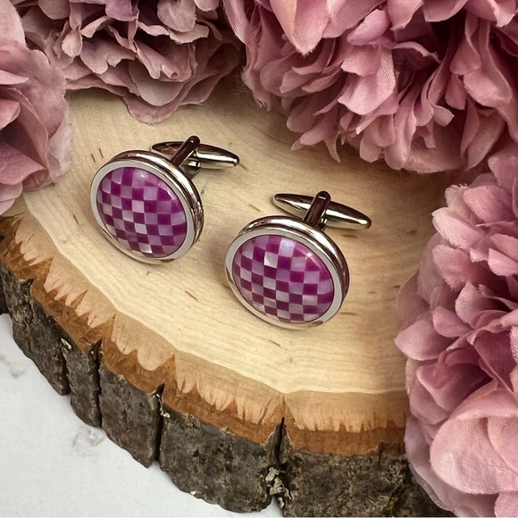 Elegant Purple and Silver Iridescent Mother of Pearl Mosaic Cufflinks - Picture 5 of 16